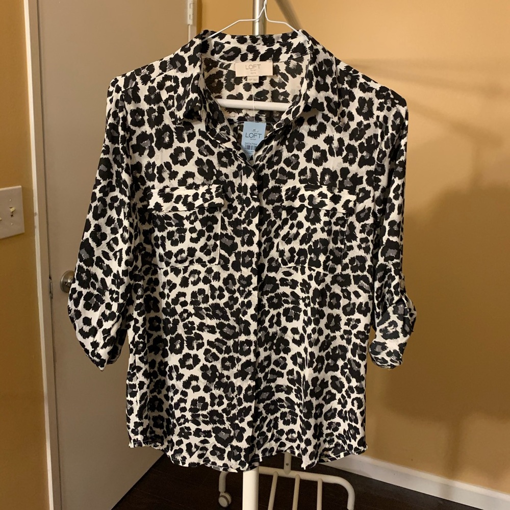 👚💖 Leopard print button shirt 👚 ❤️